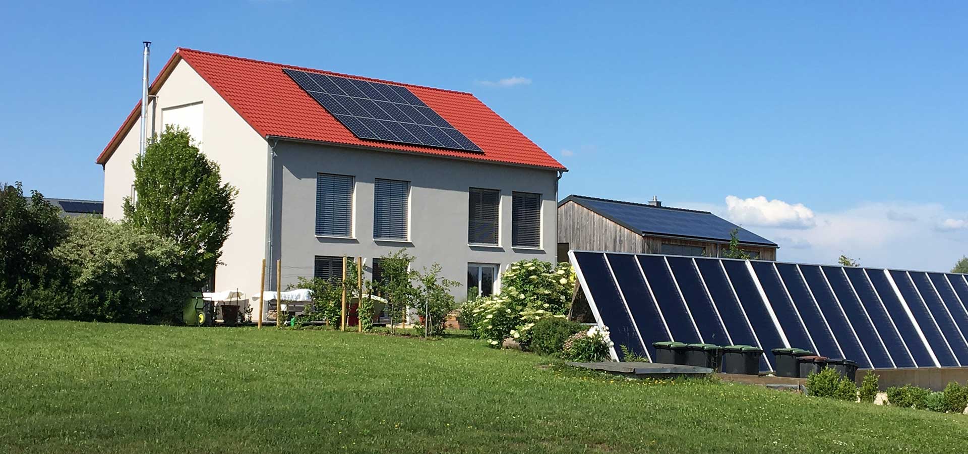 photovoltaik-anlage-deckt-energieeigenbedarf